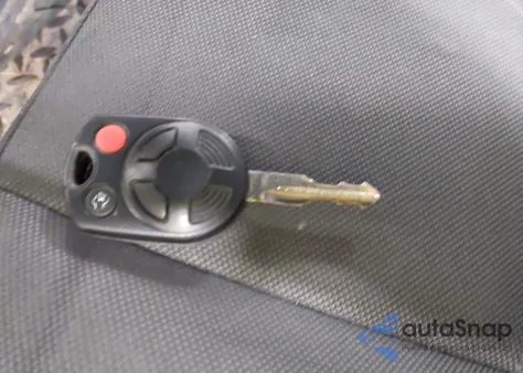 2010 Ford Escape Xlt z USA, uszkodzony, nr VIN 1FMCU0D71AKD18929